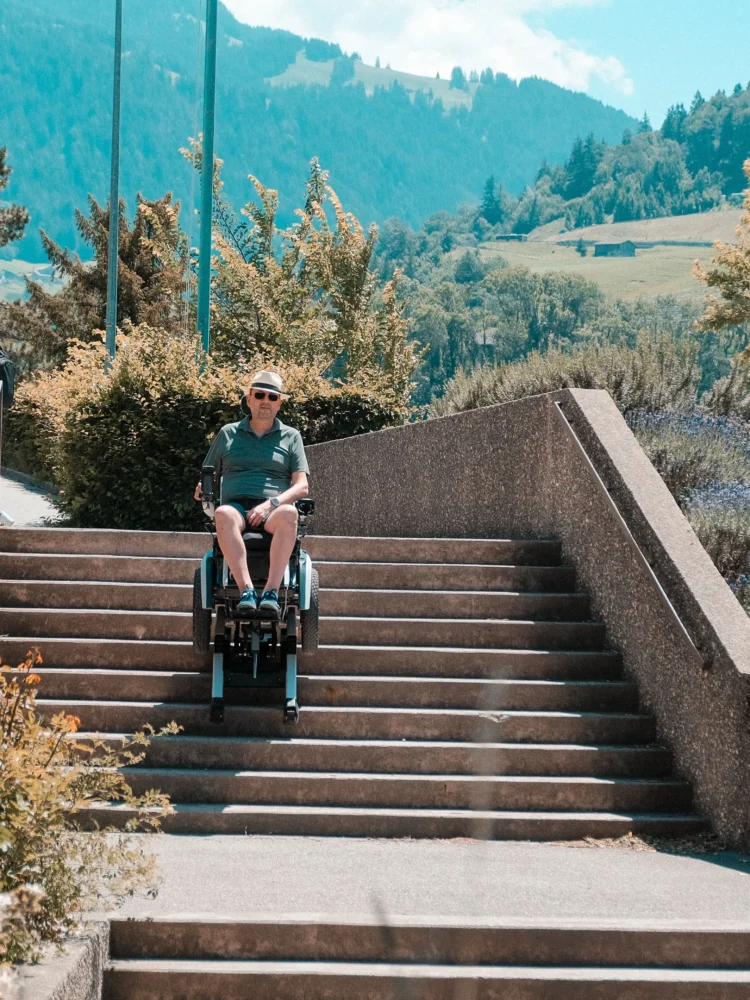 Michael Hagmann beim Treppen steigen